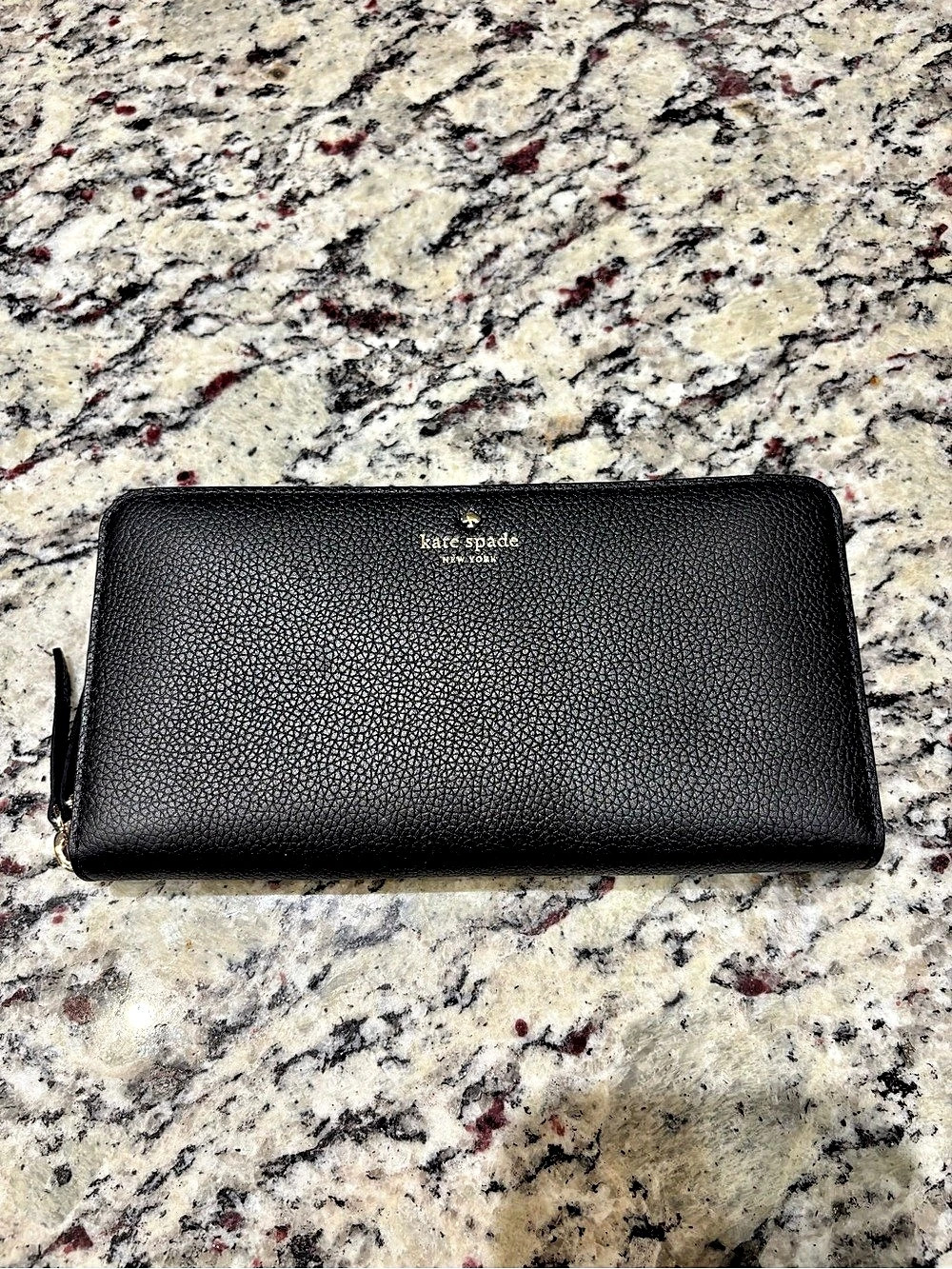 kate spade Zip Around Wristlet Wallet in Black